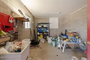 2301 W St John Rd, Phoenix, AZ 85023 - Photo 23