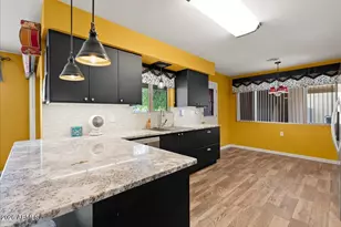 2301 W St John Rd, Phoenix, AZ 85023 - Photo 9