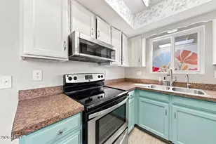 410 W Laguna Dr, Tempe, AZ 85282 - Photo 19