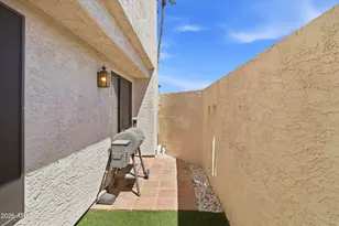 816 E Morningside Dr, Phoenix, AZ 85022 - Photo 17