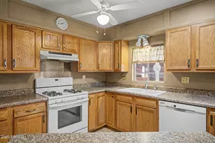 9346 E Lakeside Dr, Sun Lakes, AZ 85248 - Photo 21