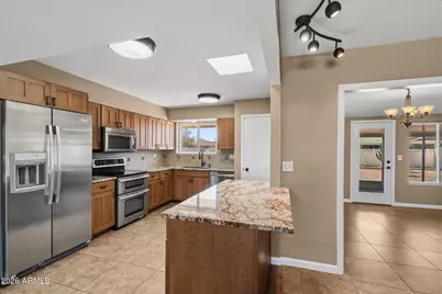 10317 W Floriade Drive, Sun City, AZ 85351 - Photo 7