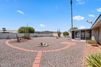 10317 W Floriade Drive, Sun City, AZ 85351 - Photo 25