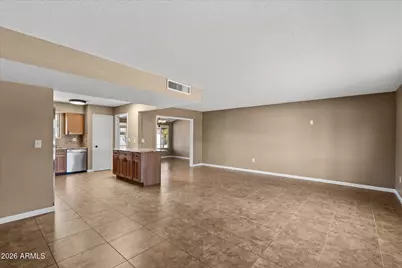 10317 W Floriade Drive, Sun City, AZ 85351 - Photo 5