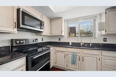 1338 E Sunburst Lane, Tempe, AZ 85284 - Photo 3