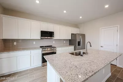 17378 W Villa Hermosa Lane, Surprise, AZ 85387 - Photo 5