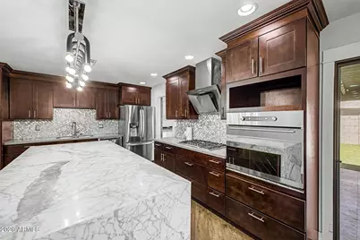 8326 E Hubbell Street, Scottsdale, AZ 85257 - Photo 11