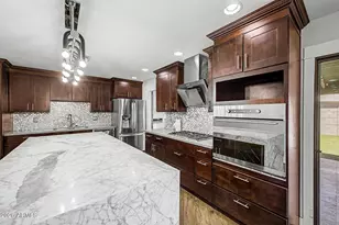 8326 E Hubbell St, Scottsdale, AZ 85257 - Photo 11