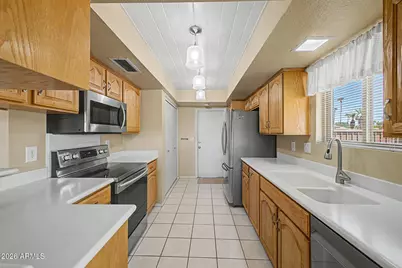 9817 E Navajo Place, Sun Lakes, AZ 85248 - Photo 17