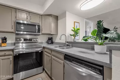 540 N May Street #1073, Mesa, AZ 85201 - Photo 7