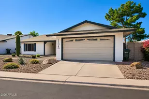 11040 S Tomah St, Phoenix, AZ 85044 - Photo 1