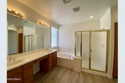 8777 W Hayward Avenue, Glendale, AZ 85305 - Photo 9