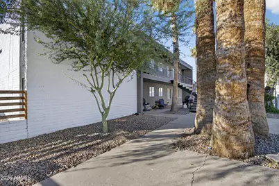 2925 N 38th Street #2, Phoenix, AZ 85018 - Photo 17