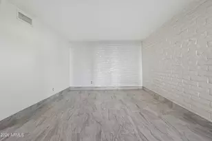 2925 N 38th St, Phoenix, AZ 85018 - Photo 9
