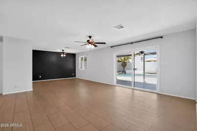 8449 E Jackrabbit Road, Scottsdale, AZ 85250 - Photo 7