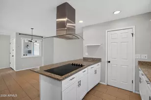 8449 E Jackrabbit Rd, Scottsdale, AZ 85250 - Photo 11