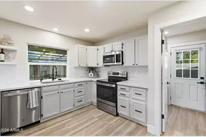 15233 N 51st Street, Scottsdale, AZ 85254 - Photo 9