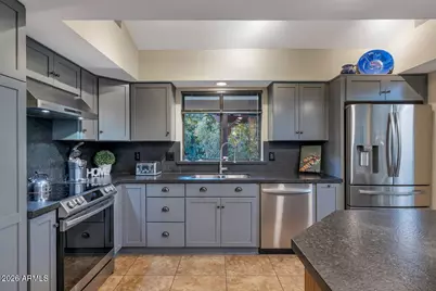 11039 N 11th Street, Phoenix, AZ 85020 - Photo 7
