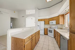 20432 N 110th Ave, Peoria, AZ 85373 - Photo 17