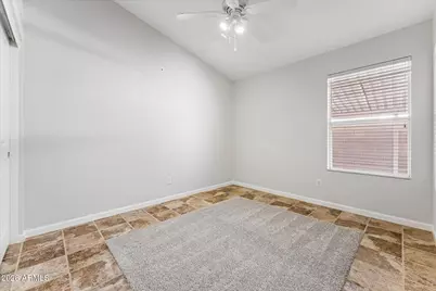 652 W Mendoza Avenue, Mesa, AZ 85210 - Photo 23