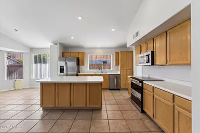 652 W Mendoza Avenue, Mesa, AZ 85210 - Photo 13