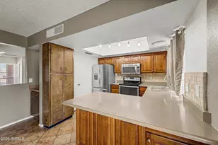 10433 W Laurie Ln, Peoria, AZ 85345 - Photo 15