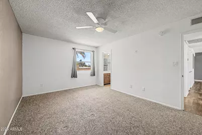 10433 W Laurie Lane, Peoria, AZ 85345 - Photo 19