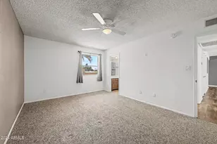 10433 W Laurie Ln, Peoria, AZ 85345 - Photo 19