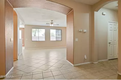 1525 W Saint Kateri Drive, Phoenix, AZ 85041 - Photo 3