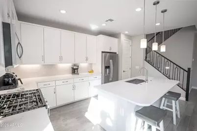 21016 N 58th Way, Phoenix, AZ 85054 - Photo 11