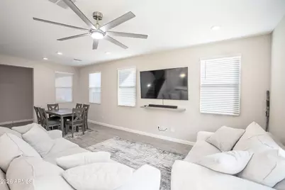 21016 N 58th Way, Phoenix, AZ 85054 - Photo 3