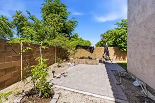 2220 W Beverly Ln, Phoenix, AZ 85023 - Photo 21