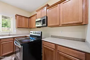 2220 W Beverly Ln, Phoenix, AZ 85023 - Photo 9