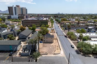 1702 E Cambridge Avenue, Phoenix, AZ 85006 - Photo 9