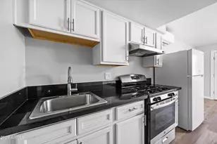 3025 N 32nd St, Phoenix, AZ 85018 - Photo 7
