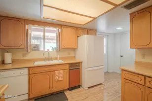 7385 W Haca Cir, Arizona City, AZ 85123 - Photo 15
