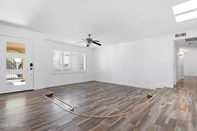 10316 W Hazelwood Avenue, Phoenix, AZ 85037 - Photo 9