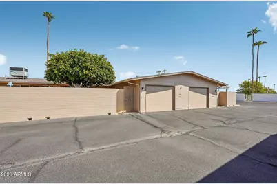 17211 N Pinion Lane, Sun City, AZ 85373 - Photo 27