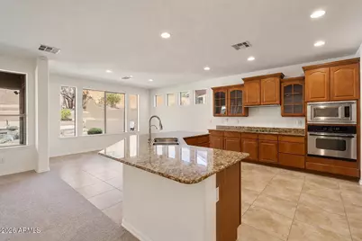 2406 W Old Paint Trail, Phoenix, AZ 85086 - Photo 3