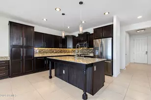 9613 S 23rd Dr, Phoenix, AZ 85041 - Photo 13