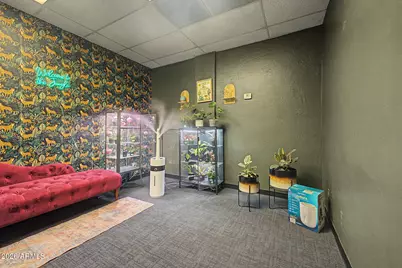 9875 W Bell Road, Sun City, AZ 85351 - Photo 11