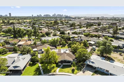 2047 W Cambridge Avenue, Phoenix, AZ 85009 - Photo 47