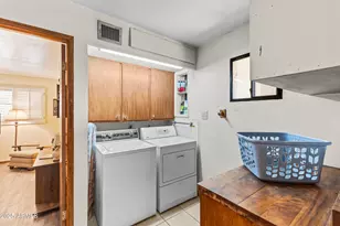 2047 W Cambridge Ave, Phoenix, AZ 85009 - Photo 19