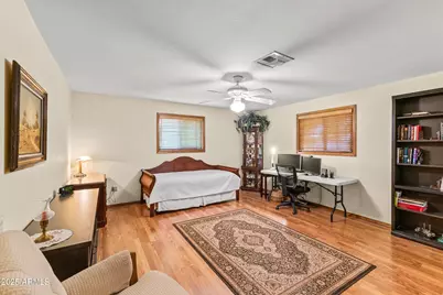 2047 W Cambridge Avenue, Phoenix, AZ 85009 - Photo 33