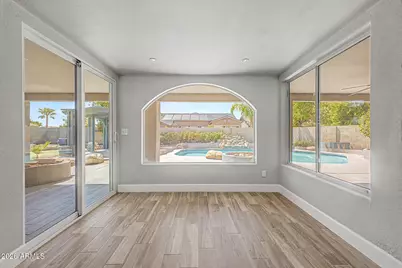 9139 W Paradise Lane, Peoria, AZ 85382 - Photo 5