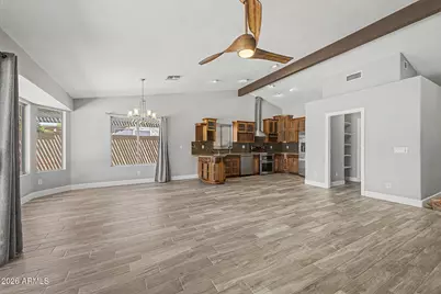 9139 W Paradise Lane, Peoria, AZ 85382 - Photo 13