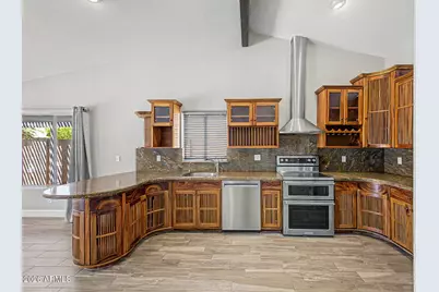 9139 W Paradise Lane, Peoria, AZ 85382 - Photo 3