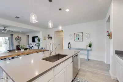 11023 E Tupelo Avenue, Mesa, AZ 85212 - Photo 13