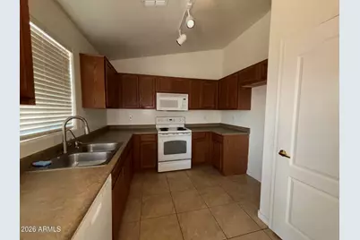24996 W Vista Norte Street, Buckeye, AZ 85326 - Photo 5