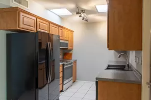 10020 W Royal Oak Rd, Sun City, AZ 85351 - Photo 5